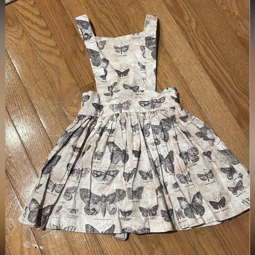 EUC Nest + Nurture girls 4t pinafore dress
